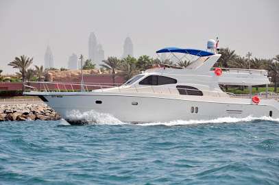 amwaj al bahar boats and yachts